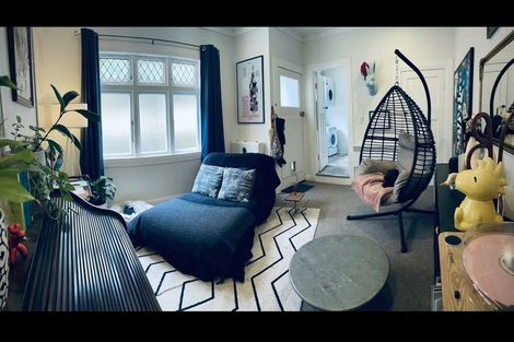 Photo of property in 39a Brougham Street, Mount Victoria, Wellington, 6011