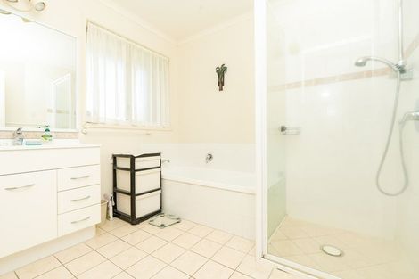 Photo of property in 28 Newfield Drive, Fairview Downs, Hamilton, 3214