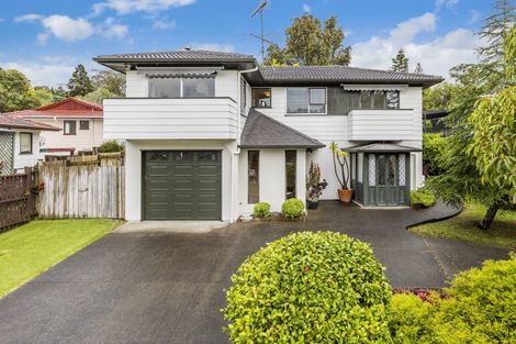 Photo of property in 25 Spinella Drive, Bayview, Auckland, 0629
