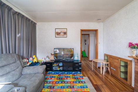 Photo of property in 27 Willis Street, Bader, Hamilton, 3206