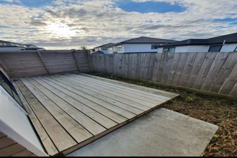 Photo of property in 98 Tir Conaill Avenue, Flat Bush, Auckland, 2019