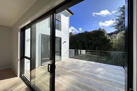 Photo of property in 43b The Avenue, Albany, Auckland, 0632