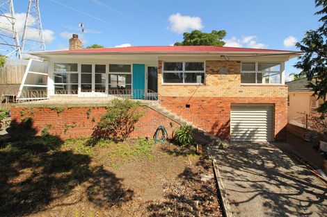 Photo of property in 34 Beaubank Road, Kelston, Auckland, 0602