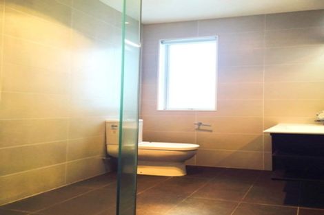 Photo of property in 8 Mulroy Place, Pinehill, Auckland, 0632