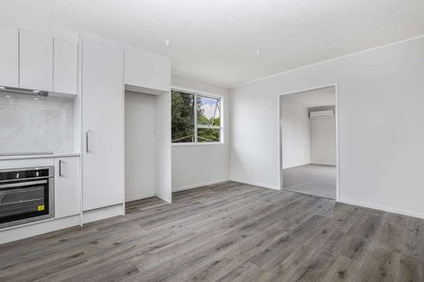 Photo of property in 11 Gambare Place, Wattle Downs, Auckland, 2103