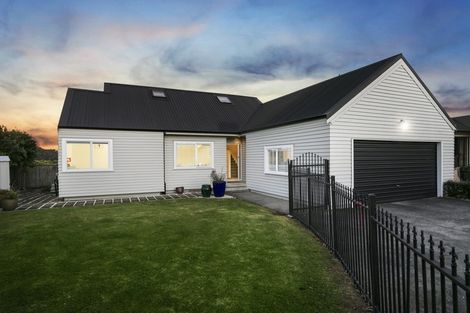 Photo of property in 301b Glengarry Road, Glen Eden, Auckland, 0602