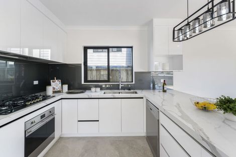 Photo of property in 8 Rathfarnham Road, Flat Bush, Auckland, 2019