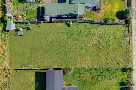Photo of property in 27 Gorge Road, Clinton, 9534