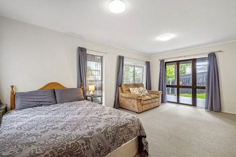 Photo of property in 2/133 Ocean View Road, Hillcrest, Auckland, 0627