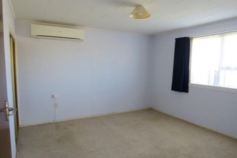 Photo of property in 4a Price Street, Westown, New Plymouth, 4310