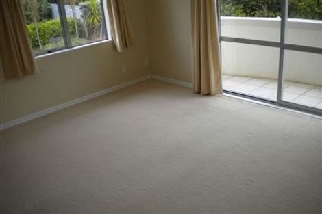 Photo of property in 23 Ian Marwick Place, Birkenhead, Auckland, 0626