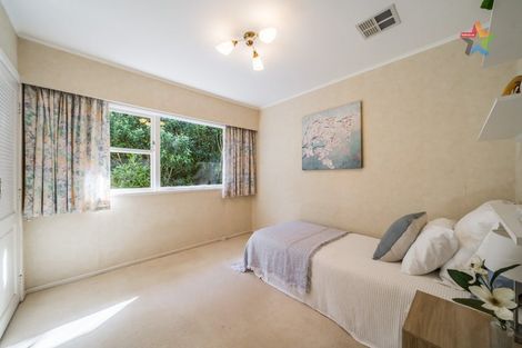 Photo of property in 26a Tai Paku Paku Road, Karaka Bays, Wellington, 6022