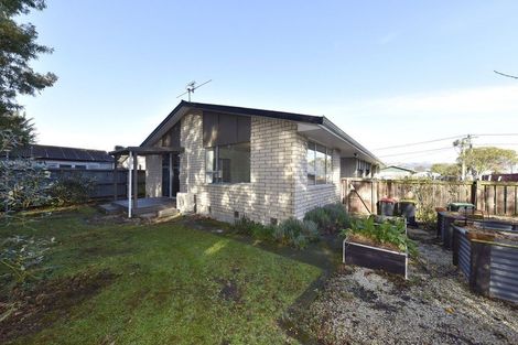 Photo of property in 2/36 Compton Street, Woolston, Christchurch, 8062