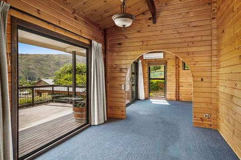 Photo of property in 26 Shields Street, Clyde, 9330