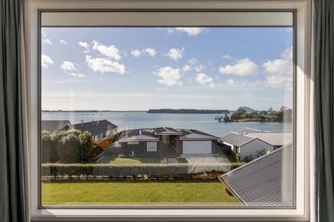 Photo of property in 5 Wairere Rise, Omokoroa, 3114