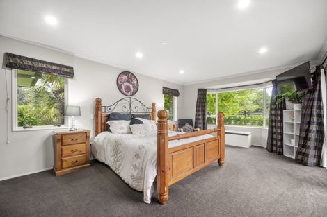 Photo of property in 1 Frank Knight Place, Waiuku, 2123