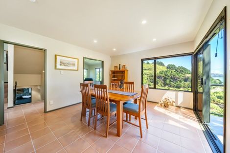 Photo of property in 36a Molyneux Close, Whitby, Porirua, 5024