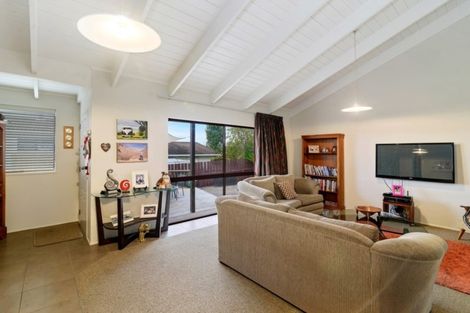 Photo of property in 42 Petrie Street, Pomare, Rotorua, 3015