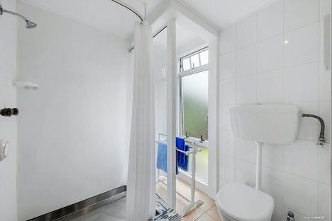 Photo of property in 10 Serrita Avenue, Sunnyhills, Auckland, 2010