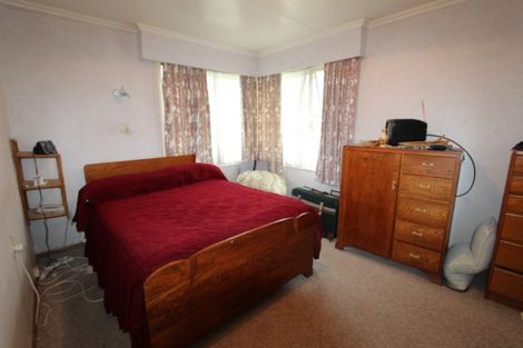 Photo of property in 35 Alfredton Road, Eketahuna, 4900