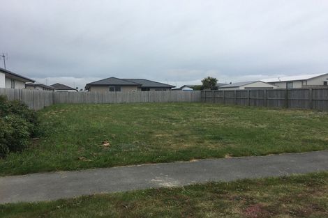 Photo of property in 2 Kingsbridge West, Burwood, Christchurch, 8083