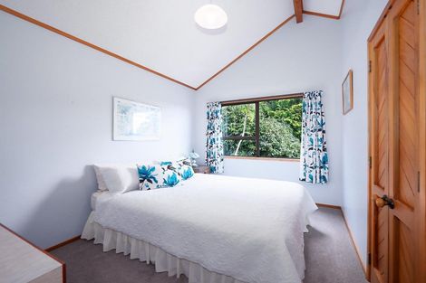 Photo of property in 5 Puketiro Place, Paihia, 0200