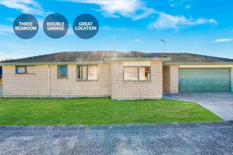 Photo of property in 17 Scotts Field Drive, Takanini, 2112