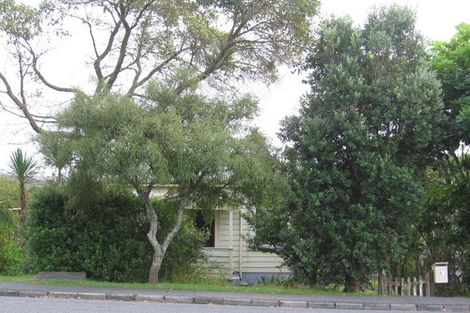 Photo of property in 26 Archibald Road, Kelston, Auckland, 0602