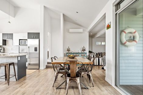 Photo of property in 15 Meiklejohn Way, Omaha, 0986