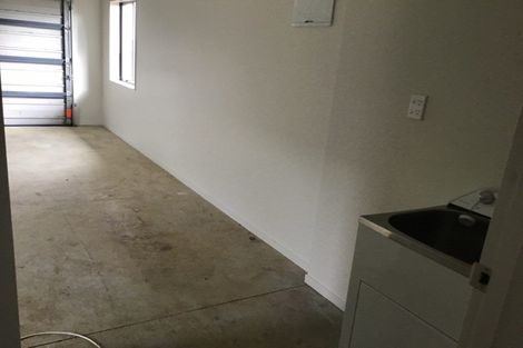 Photo of property in 1 Dole Place, Mangere, Auckland, 2022