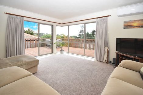 Photo of property in 50 Elan Place, Stanmore Bay, Whangaparaoa, 0932