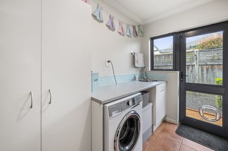 Photo of property in 35 Elmbridge Place, Owhata, Rotorua, 3010