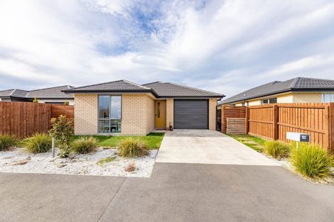 Photo of property in 16 Meyer Crescent, Halswell, Christchurch, 8025
