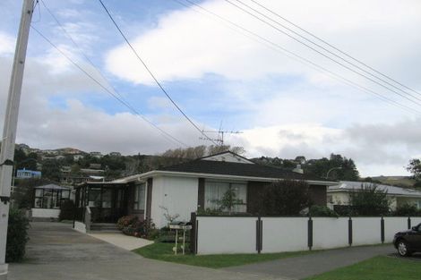 Photo of property in 42 Oxford Street, Tawa, Wellington, 5028