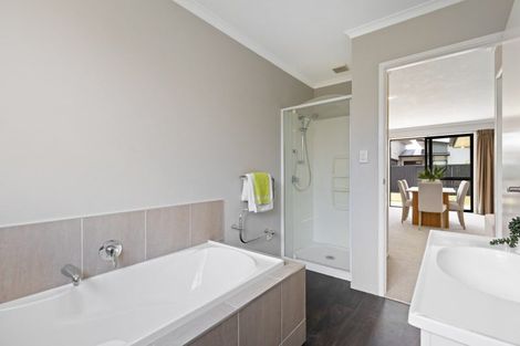 Photo of property in 13 Chadwick Place, Rototuna North, Hamilton, 3210