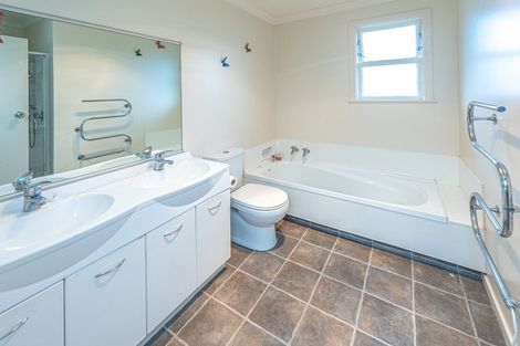 Photo of property in 62 Peakes Road, Springvale, Whanganui, 4501