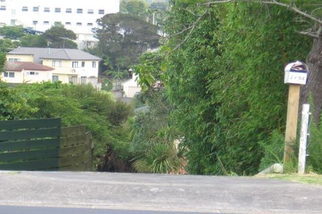 Photo of property in 1/94 Birkenhead Avenue, Birkenhead, Auckland, 0626