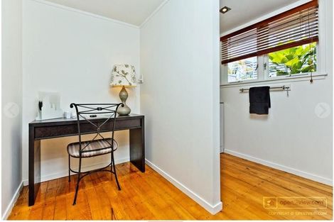 Photo of property in 2/4 Kowhai Road, Campbells Bay, Auckland, 0630