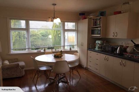 Photo of property in 27 Tintern Avenue, Avonhead, Christchurch, 8042