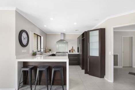 Photo of property in 29 Te Puia Drive, Aotea, Porirua, 5024