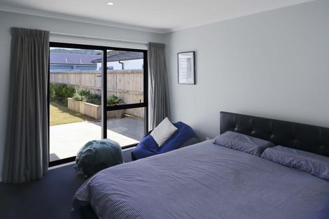 Photo of property in 4 Grovedale Square, Wainuiomata, Lower Hutt, 5014