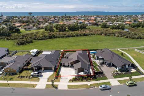 Photo of property in 56 Drabble Crescent, Papamoa Beach, Papamoa, 3118
