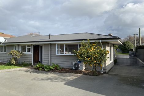 Photo of property in 122 Waimairi Road, Ilam, Christchurch, 8041