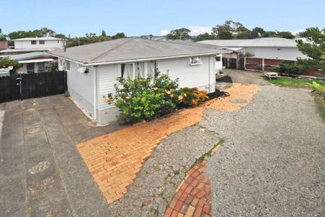 Photo of property in 4 Esmeralda Avenue, Avondale, Auckland, 1026