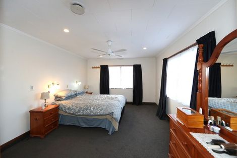 Photo of property in 28 Ranfurly Street, Tamatea, Napier, 4112