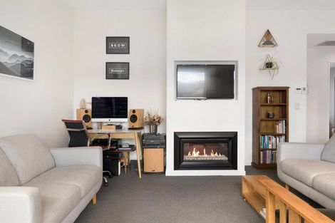 Photo of property in 9 Wren Street, Albert Town, Wanaka, 9305