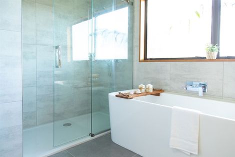 Photo of property in 8 Grey Avenue, Tairua, 3508