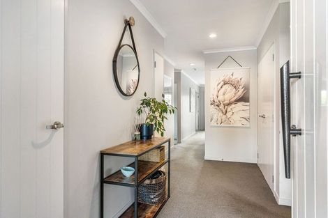 Photo of property in 18 Excelsa Place, Papamoa Beach, Papamoa, 3118