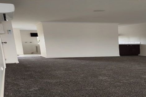 Photo of property in 10 Rosandich Drive, Sunnyvale, Auckland, 0612