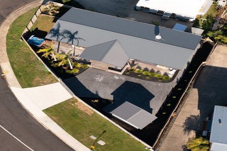 Photo of property in 89 Centennial Drive, Whitianga, 3510